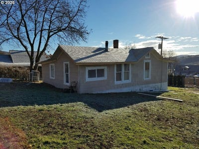 /international/us/605-grant-ave-maupin-or-110104585425/