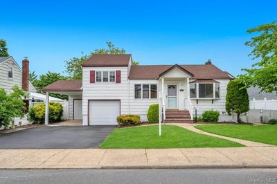 /international/us/125-s-5th-street-bethpage-ny-110108354456/