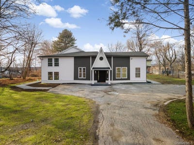 /international/us/39-overland-drive-wallkill-ny-110104272760/