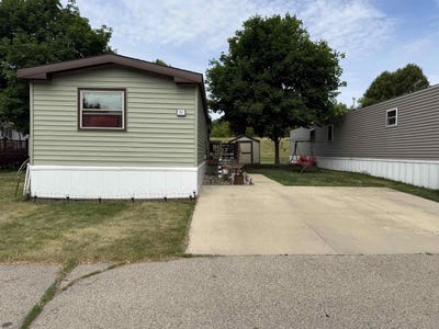 /international/us/31-maple-grove-avenue-jefferson-wi-110108451783/