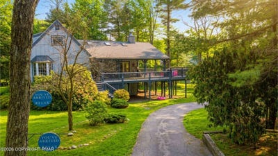 /international/us/119-n-lake-drive-lake-harmony-pa-110119579296/