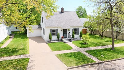/international/us/305-n-stuyvesant-street-merrill-wi-110108347883/