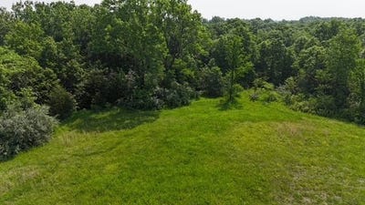 /international/us/rr-deer-run-drive-moravia-ia-110099976973/
