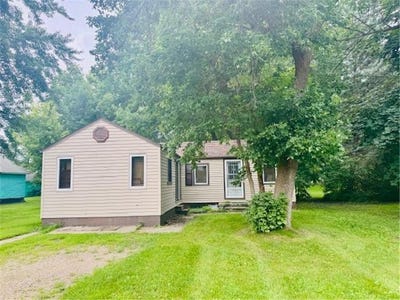 /international/us/3245-maple-avenue-slayton-mn-110101397664/?lang=en