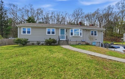 /international/us/144-blackrock-road-coventry-ri-110107486648/