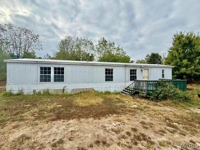 /international/us/140-old-yukon-road-raymondville-mo-110110342557/