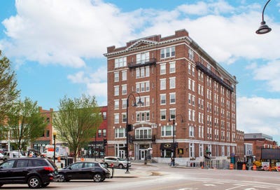/international/us/131-main-street-burlington-vt-110108548375/