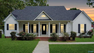 /international/us/17501-martin-drive-athens-al-110100843892/