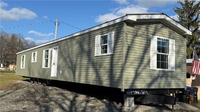 /international/us/2354-state-route-26-maine-ny-110104239057/