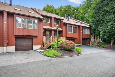 /international/us/24-braemar-court-new-city-ny-110100922092/