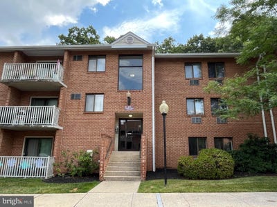 /international/us/400-campbell-circle-downingtown-pa-110108304605/