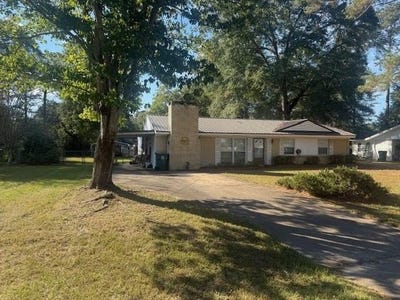 /international/us/240-scenic-drive-eufaula-al-110107459819/