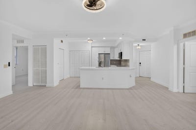 /international/us/1690-renaissance-commons-boulevard-boynton-beach-fl-110110279996/