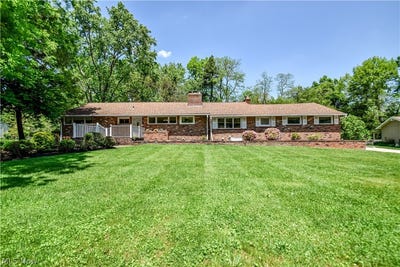 /international/us/8905-spring-valley-drive-mentor-oh-110108141976/