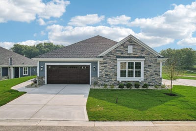 /international/us/2117-bluestem-dr-waukesha-wi-110100201174/