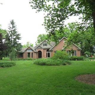 /international/us/10900-scott-road-sidney-oh-110108502204/