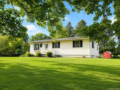 /international/us/41-buena-vista-avenue-wallkill-ny-110119623342/