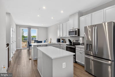 /international/us/7832-yona-court-glen-burnie-md-110108070731/