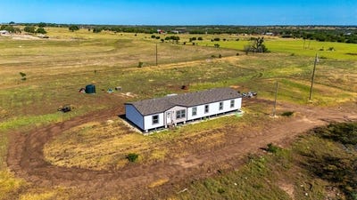 /international/us/245-sky-trail-harper-tx-110099879372/