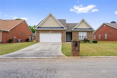 /international/us/8515-spivey-village-way-jonesboro-ga-110108445522/