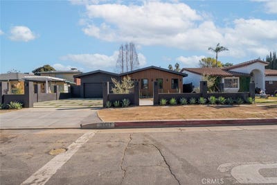 /international/us/5016-rubio-avenue-encino-ca-110096946426/
