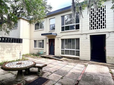 /international/us/1303-nw-6th-street-gainesville-fl-110100243398/