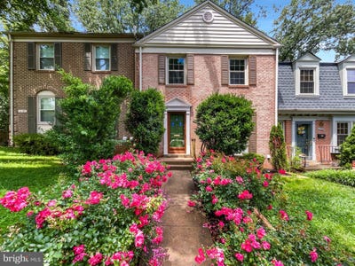 /international/us/10388-hampshire-green-avenue-fairfax-va-110094518548/