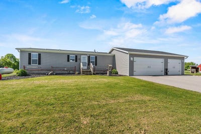 /international/us/4931-molitor-road-lena-wi-110108541543/