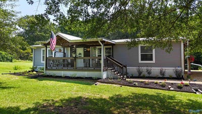 /international/us/1915-county-road-127-hamilton-al-110100917026/