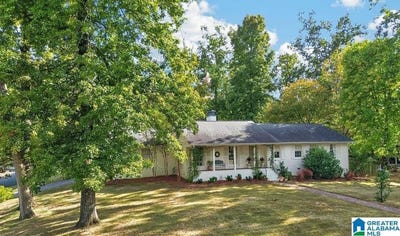 /international/us/2709-mount-royal-circle-mountain-brook-al-110120459195/