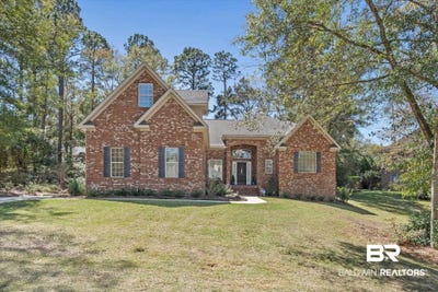/international/us/300-clubhouse-drive-fairhope-al-110106933302/