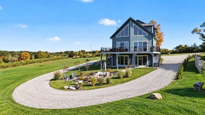 /international/us/5815-farrell-road-central-lake-mi-110120533516/