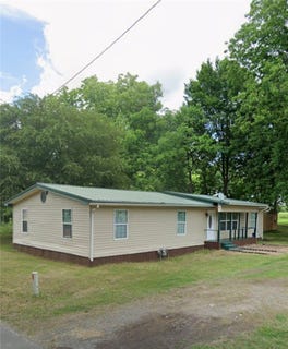 /international/us/1009-n-trotter-road-dermott-ar-110103672776/