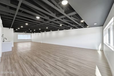 /international/us/4518-n-forestdale-drive-park-city-ut-110106200178/
