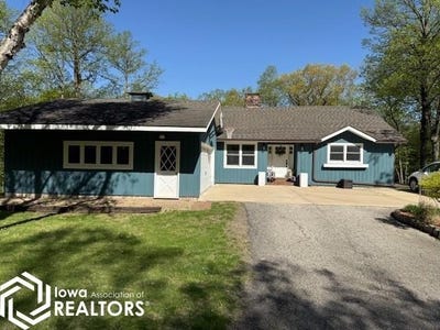 /international/us/206-wood-acres-algona-ia-110099858509/