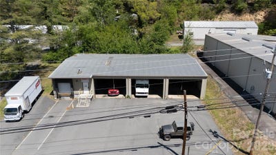 /international/us/6575-us-19e-highway-spruce-pine-nc-110108140340/