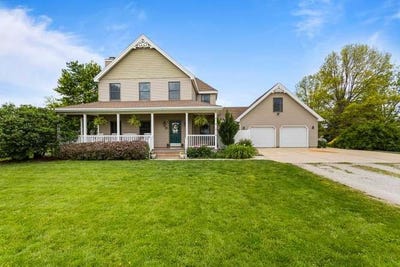 /international/us/1081-county-road-1200-e-tolono-il-110108057926/