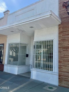 /international/us/327-south-a-street-oxnard-ca-110106097244/
