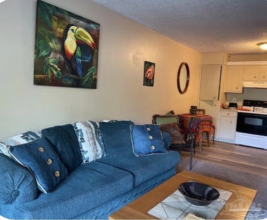 /international/us/3208-f-redwood-ln-gulf-breeze-fl-110106980442/