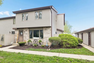 /international/us/1022-schoolgate-road-new-lenox-il-110107573120/
