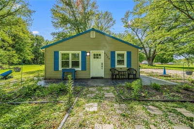 /international/us/6329-green-road-north-kingsville-oh-110099365749/