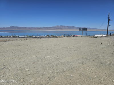 /international/us/208-w-cottonwood-drive-walker-lake-nv-110100252067/