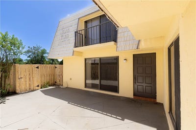 /international/us/1170-6th-avenue-vero-beach-fl-110107315829/