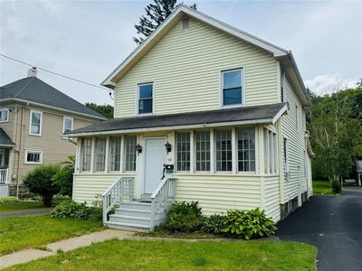 /international/us/50-main-street-owego-ny-110109003609/