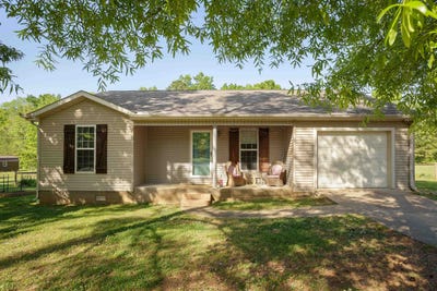 /international/us/247-osborn-hill-rd-tuscumbia-al-110107452930/
