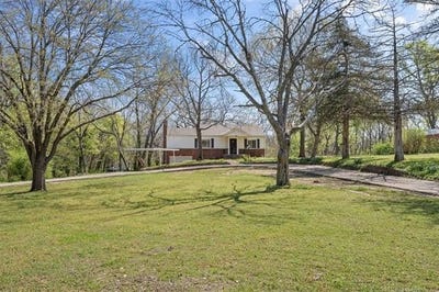 /international/us/2076-southview-avenue-bartlesville-ok-110098035111/