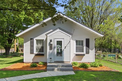 /international/us/1502-hogeboom-avenue-eau-claire-wi-110108012193/