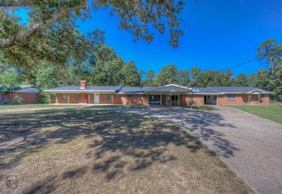 /international/us/7944-highway-371-coushatta-la-110102757240/