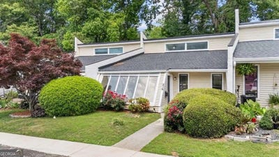 /international/us/216-goshen-ln-woodstock-ga-110108257939/