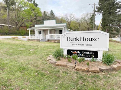 /international/us/263-jimmy-driftwood-parkway-mountain-view-ar-110100579200/